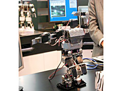 Roboten_071201_0027